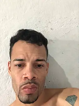 HenriquePhn online show from June 26, 2026, 11:38 am