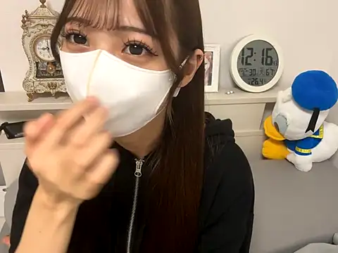 yunayuna 1231 online show from September 29, 2025, 3:17 pm