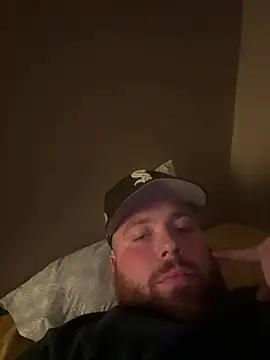 Bear2323 online show from May 30, 2026, 7:58 am