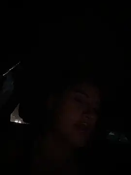 andrea gomes  online show from March 20, 2026, 10:16 am