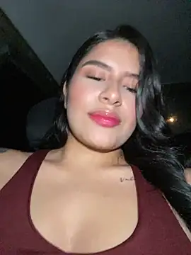 Snapshot of andrea_gomes_ chatting on April 25, 2026, 5:32 am andrea gomes online show from April 25, 2026, 5:32 am