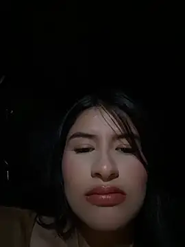Snapshot of andrea_gomes_ chatting on April 22, 2026, 6:42 am andrea gomes online show from April 22, 2026, 6:42 am