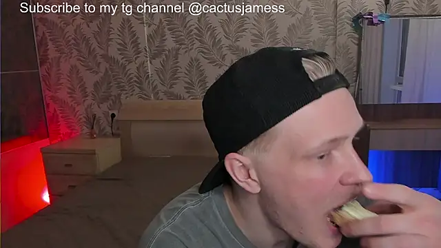 Snapshot of Cactus__James chatting on November 28, 2025, 4:07 pm Cactus James online show from November 28, 2025, 4:07 pm