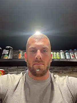 Snapshot of trainwithme chatting on July 23, 2026, 11:29 am trainwithme online show from July 23, 2026, 11:29 am