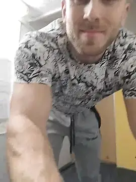 trainwithme online show from November 10, 2025, 12:21 pm