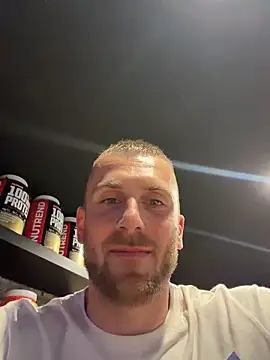 Snapshot of trainwithme chatting on May 6, 2026, 11:36 am trainwithme online show from May 6, 2026, 11:36 am