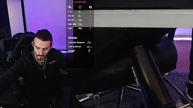 Snapshot of Aaron_malikk chatting on November 5, 2025, 5:05 pm Aaron malikk online show from November 5, 2025, 5:05 pm