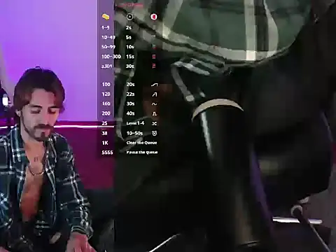 Snapshot of Aaron_malikk chatting on November 9, 2025, 11:09 pm Aaron malikk online show from November 9, 2025, 11:09 pm