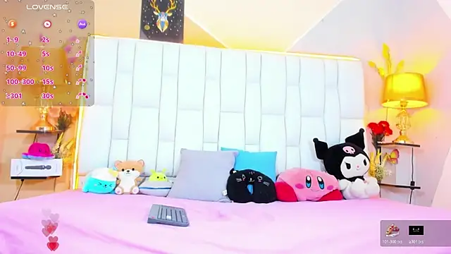 cherryboom23 online show from November 17, 2025, 6:34 pm