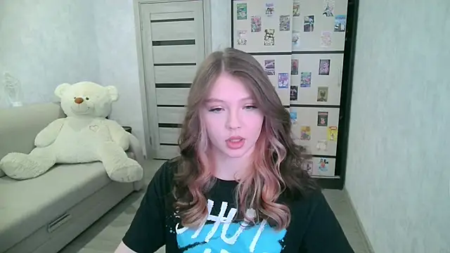Snapshot of GinnyBlacky chatting on June 5, 2026, 5:34 am GinnyBlacky online show from June 5, 2026, 5:34 am