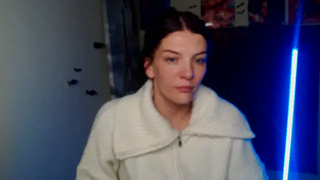 VanessaRey  online show from November 29, 2025, 5:51 am