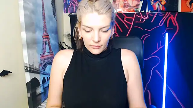 Snapshot of VanessaRey_ chatting on May 27, 2026, 2:41 am VanessaRey online show from May 27, 2026, 2:41 am