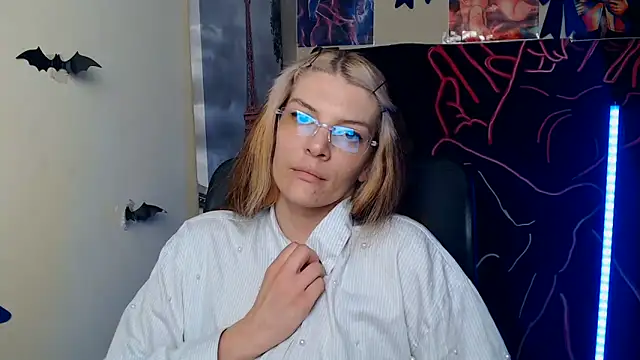 Snapshot of VanessaRey_ chatting on June 4, 2026, 7:02 am VanessaRey online show from June 4, 2026, 7:02 am