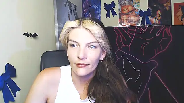 Snapshot of VanessaRey_ chatting on July 2, 2026, 6:30 am VanessaRey online show from July 2, 2026, 6:30 am