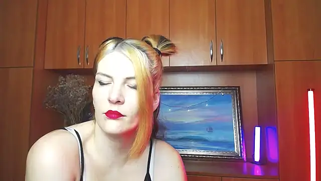 Snapshot of VanessaRey_ chatting on February 27, 2026, 6:30 pm VanessaRey online show from February 27, 2026, 6:30 pm