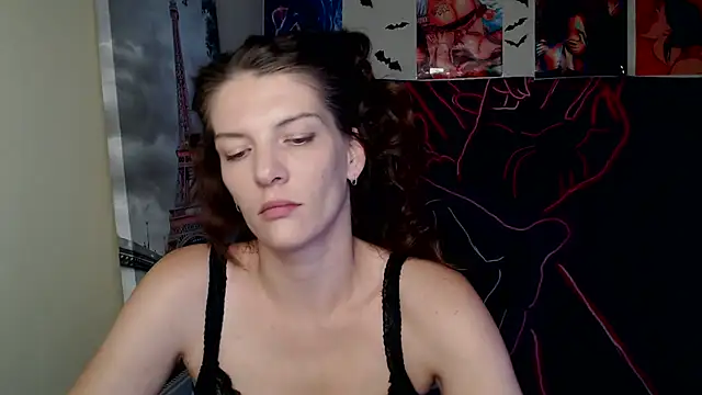 VanessaRey  online show from October 8, 2025, 6:15 am