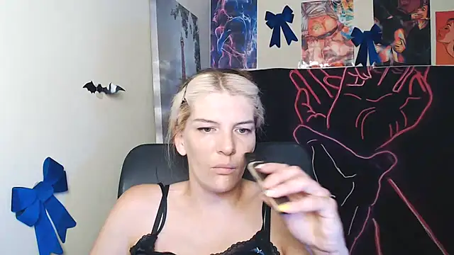 Snapshot of VanessaRey_ chatting on August 3, 2026, 6:54 am VanessaRey online show from August 3, 2026, 6:54 am