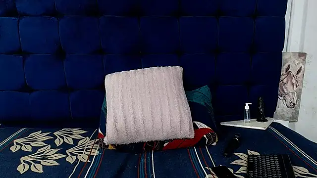 Snapshot of AriesCake chatting on March 18, 2026, 3:03 pm AriesCake online show from March 18, 2026, 3:03 pm