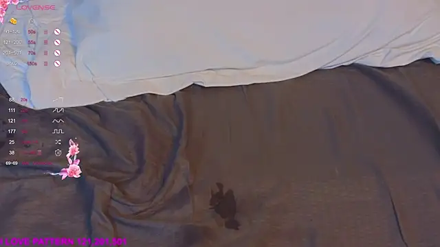 Snapshot of Hollara_Bangg chatting on June 25, 2026, 5:12 am Hollara Bangg online show from June 25, 2026, 5:12 am