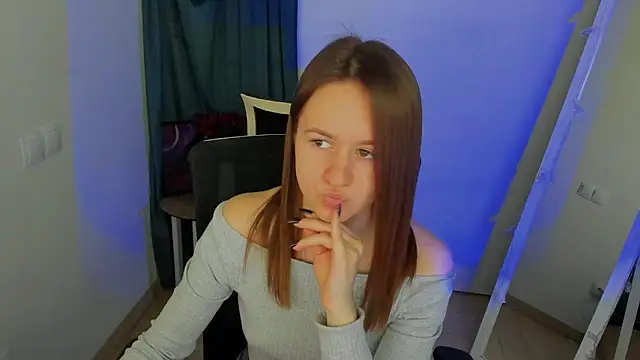 Catherine e online show from October 20, 2025, 6:52 pm