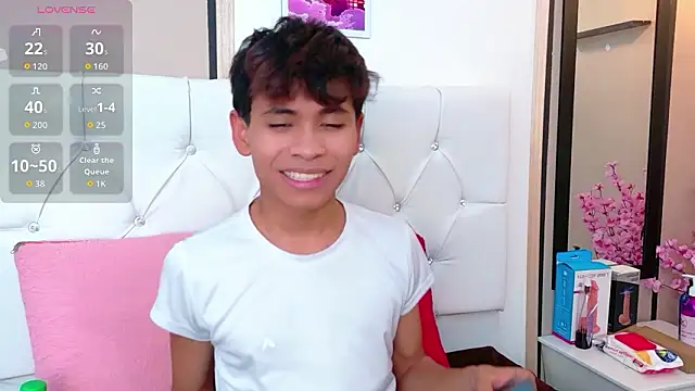 Ethan Westt online show from March 24, 2026, 8:09 pm