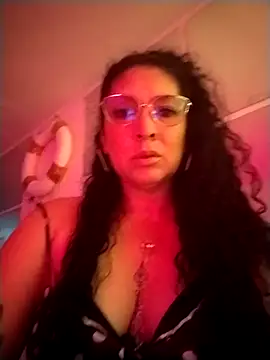 Snapshot of issa_gracce chatting on March 17, 2025, 4:43 pm issa gracce online show from March 17, 2025, 4:43 pm