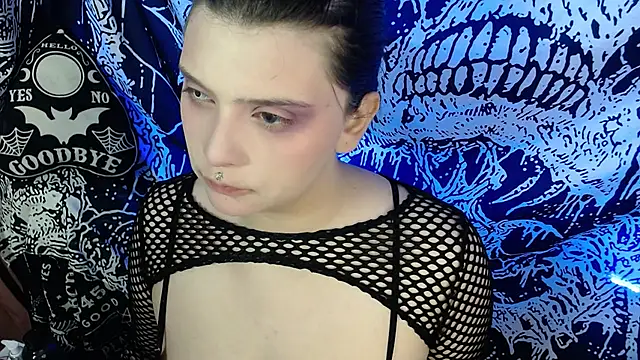 Snapshot of mikaskullcs chatting on June 29, 2026, 10:59 am mikaskullcs online show from June 29, 2026, 10:59 am