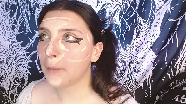 mikaskullcs online show from December 4, 2025, 9:47 pm