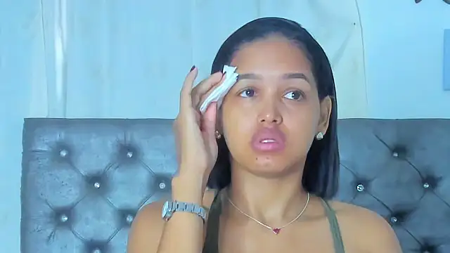 Snapshot of NikkiStarrr chatting on October 28, 2025, 12:15 pm NikkiStarrr online show from October 28, 2025, 12:15 pm