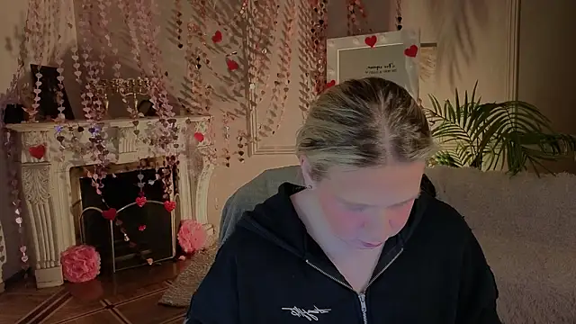 Jes Solar online show from February 20, 2026, 10:22 pm