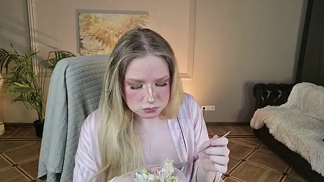 Snapshot of Jes_Solar chatting on July 16, 2026, 8:50 pm Jes Solar online show from July 16, 2026, 8:50 pm