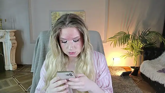 Snapshot of Jes_Solar chatting on August 1, 2026, 9:24 pm Jes Solar online show from August 1, 2026, 9:24 pm