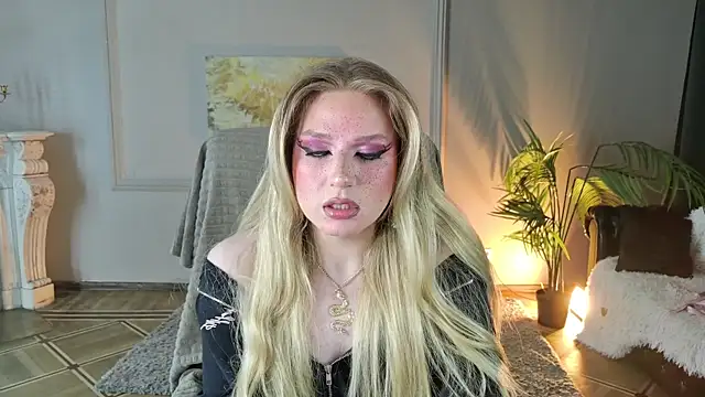 Snapshot of Jes_Solar chatting on August 5, 2026, 9:42 pm Jes Solar online show from August 5, 2026, 9:42 pm