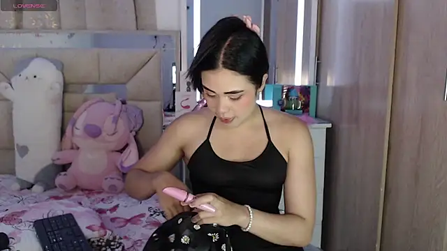 AlitaAnisee online show from May 5, 2026, 12:35 am