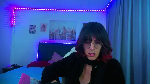 Snapshot of goth_minerva chatting on July 23, 2026, 1:30 pm goth minerva online show from July 23, 2026, 1:30 pm