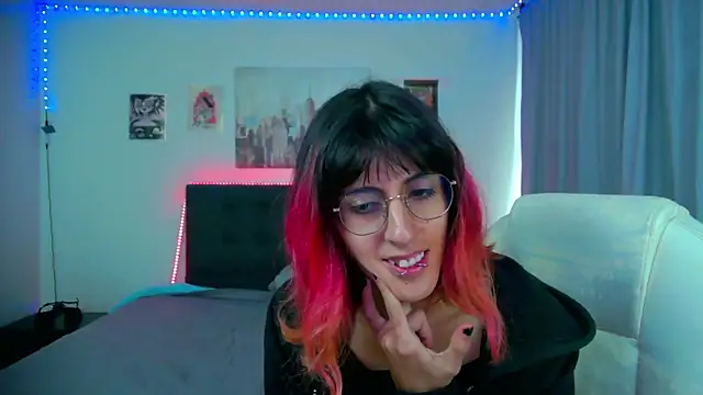 goth minerva online show from March 19, 2026, 1:44 pm