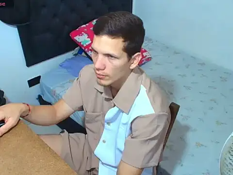 Snapshot of kevinkewman chatting on March 5, 2026, 10:12 am kevinkewman online show from March 5, 2026, 10:12 am