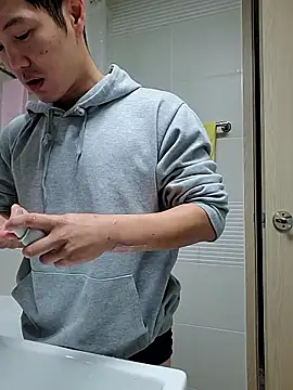 Snapshot of woonee827372 chatting on November 26, 2025, 8:58 am woonee827372 online show from November 26, 2025, 8:58 am