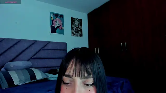 KARINNA  RAVEN online show from July 17, 2026, 11:02 pm