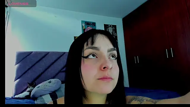 Snapshot of KARINNA__RAVEN chatting on June 1, 2026, 7:02 pm KARINNA RAVEN online show from June 1, 2026, 7:02 pm