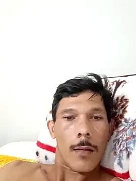 Marcos2402mf online show from November 10, 2025, 5:07 pm