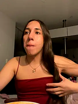 Snapshot of Tiana_Paez1 chatting on December 2, 2025, 1:06 am Tiana Paez1 online show from December 2, 2025, 1:06 am