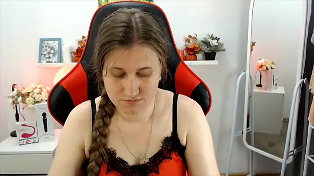 Snapshot of Lucky_Lana chatting on June 26, 2026, 3:23 am Lucky Lana online show from June 26, 2026, 3:23 am