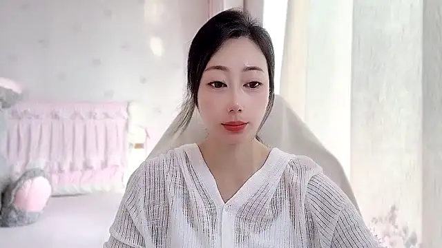 Snapshot of anjila888 chatting on October 26, 2025, 2:01 am anjila888 online show from October 26, 2025, 2:01 am