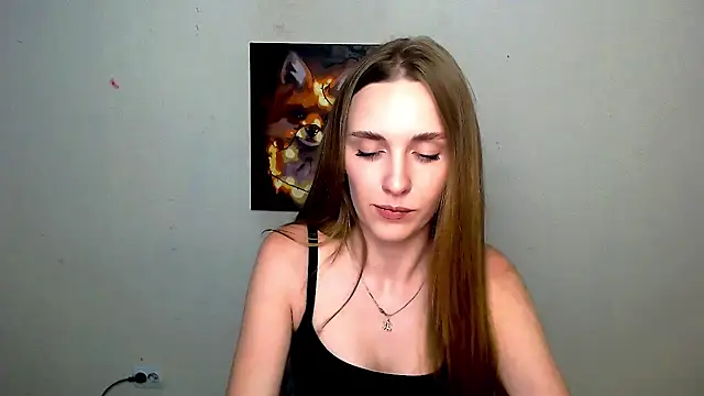 Snapshot of Doll_Angelina chatting on June 17, 2026, 5:40 am Doll Angelina online show from June 17, 2026, 5:40 am