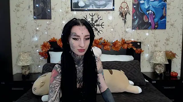 Snapshot of Velvetbat chatting on September 29, 2025, 7:04 am Velvetbat online show from September 29, 2025, 7:04 am