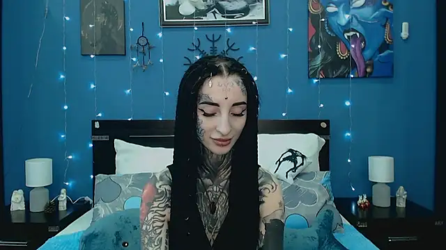 Velvetbat online show from May 5, 2026, 7:11 am