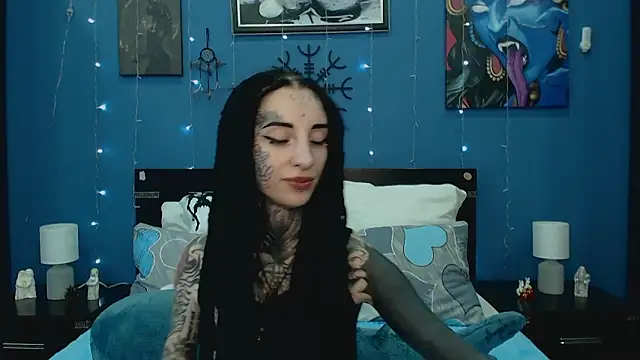 Snapshot of Velvetbat chatting on June 15, 2026, 7:08 am Velvetbat online show from June 15, 2026, 7:08 am