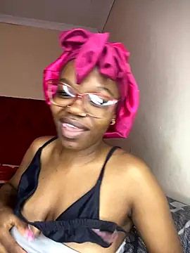 YummyMelanin117 online show from November 20, 2025, 6:47 am