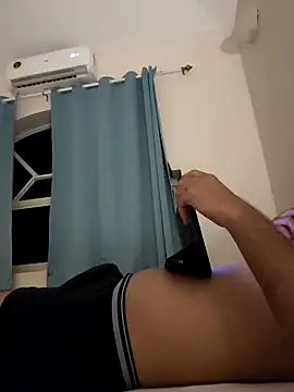 Snapshot of UAjit chatting on April 1, 2026, 6:49 pm UAjit online show from April 1, 2026, 6:49 pm